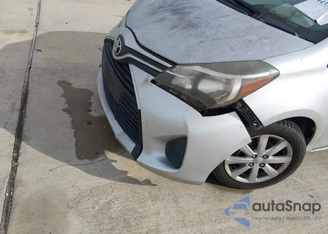 2016 Toyota Yaris Le z USA, uszkodzony, nr VIN VNKKTUD36GA062140
